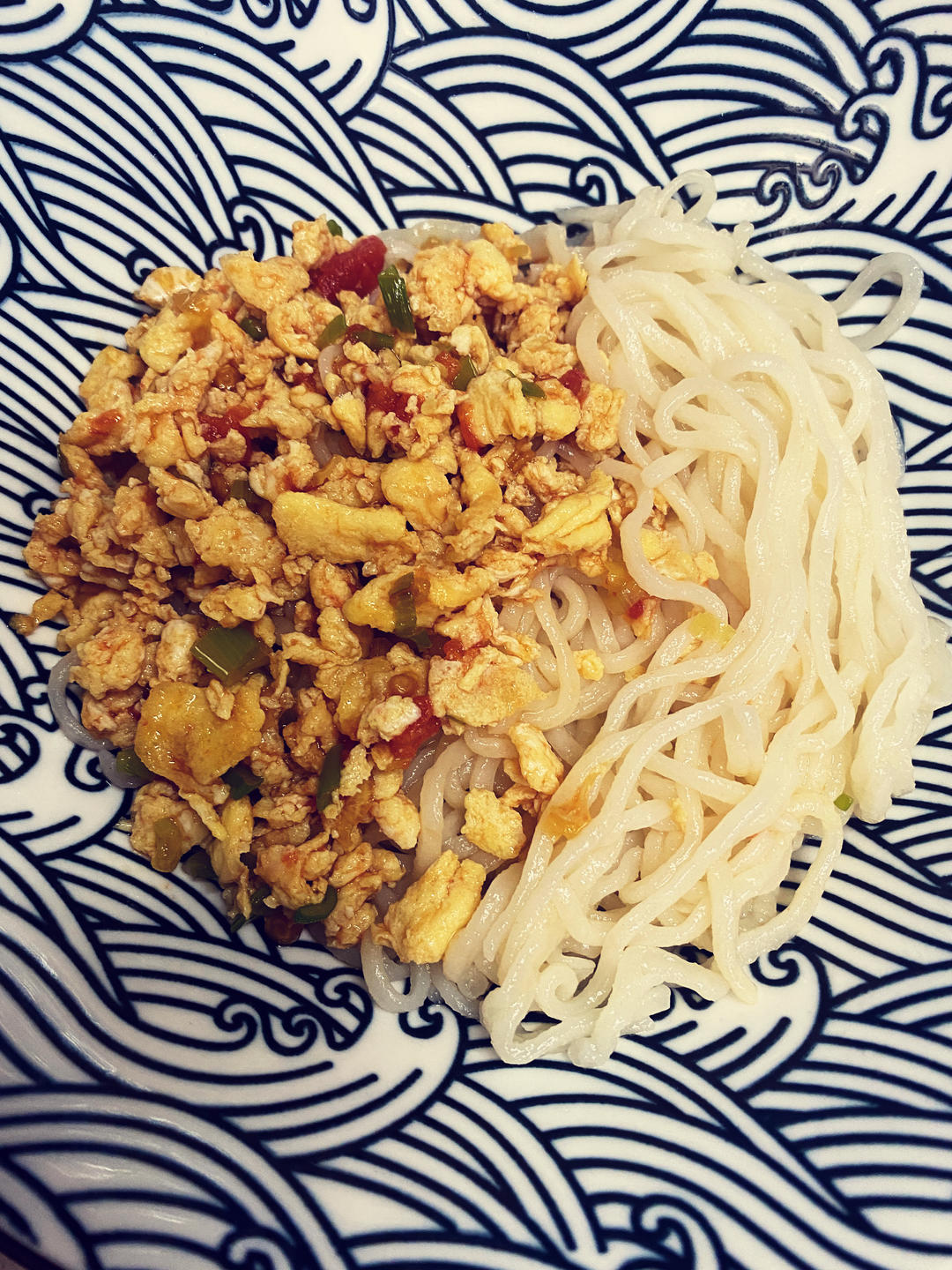 西红柿鸡蛋酱拌面