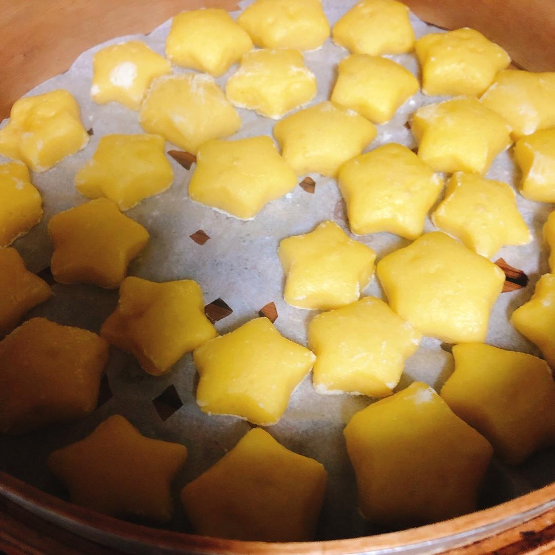 【无水无糖无油】宝宝辅食健脾养胃山药苹果小煎饼^_^小馒头