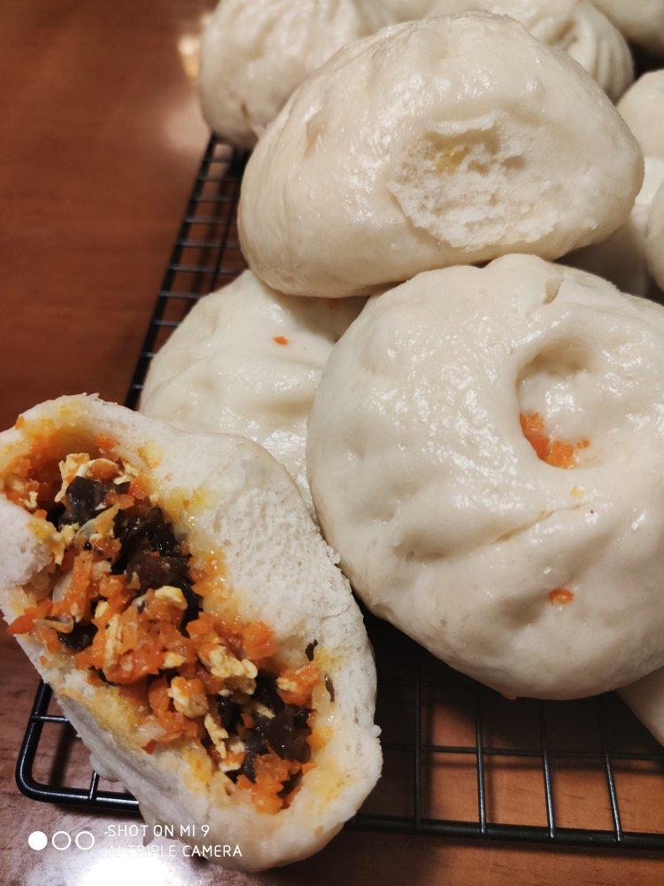 胡萝卜木耳鸡蛋素包子