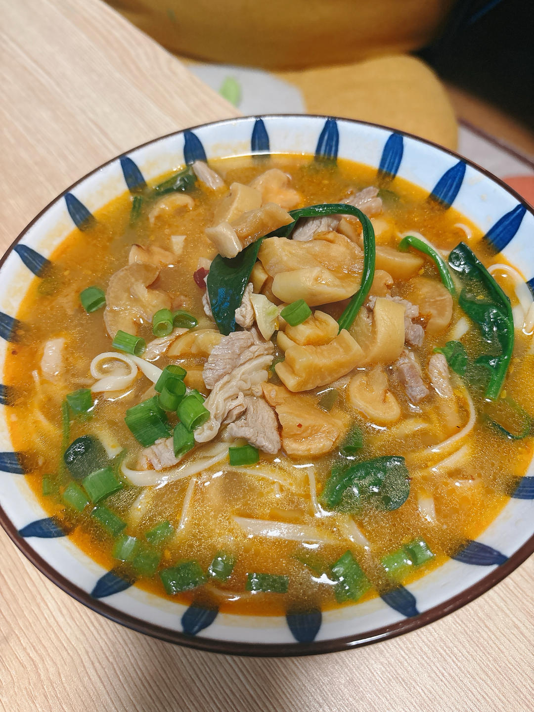 榨菜肉丝面