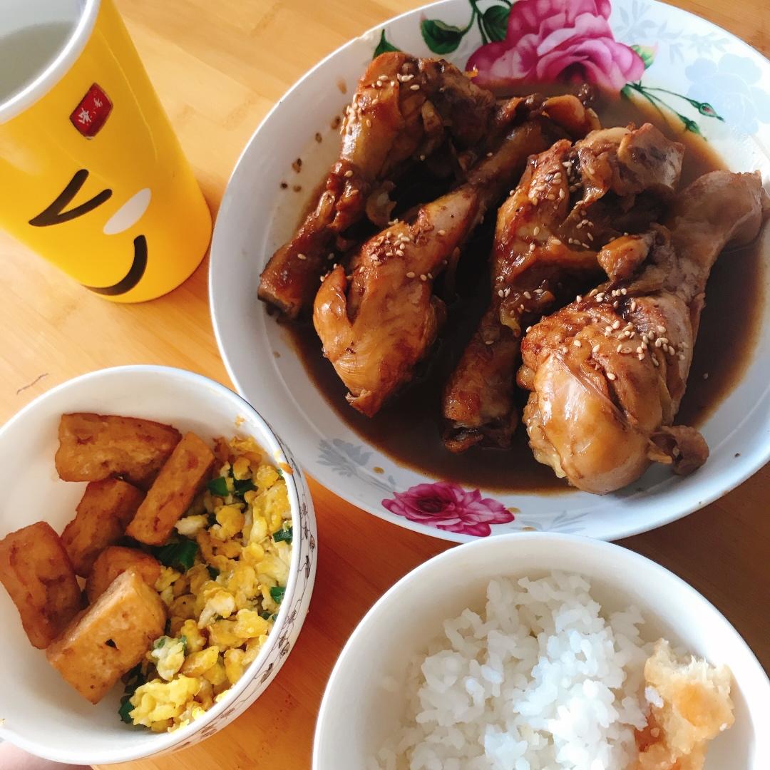 🔥好吃到飙泪的秘汁多汁蒜香鸡腿，鲜嫩到流口水。