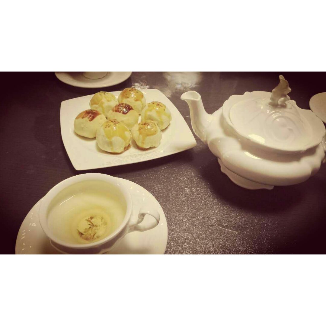 豆沙蛋黄酥