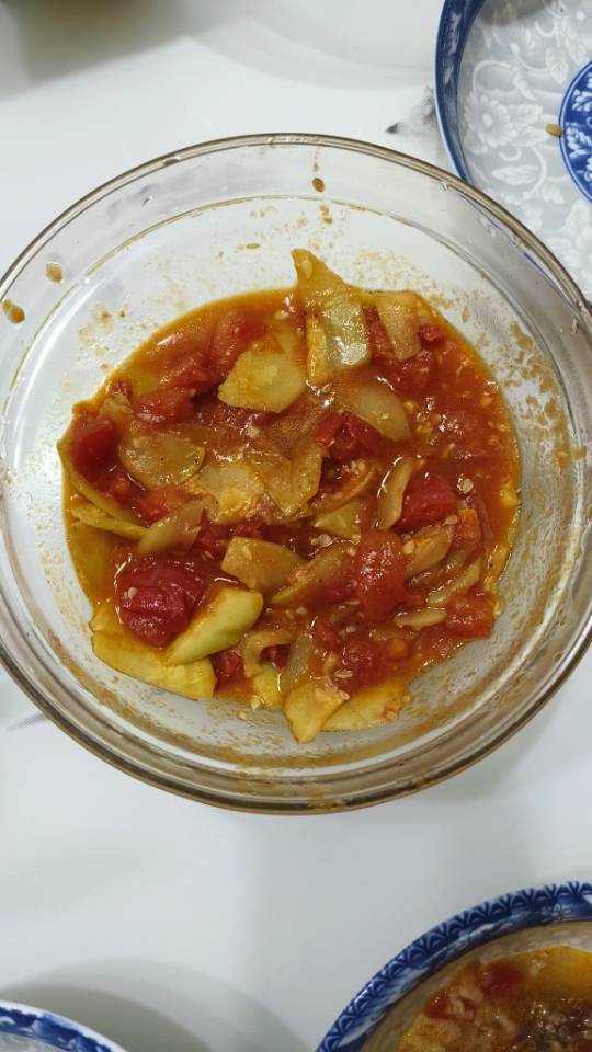 西红柿炒西葫芦