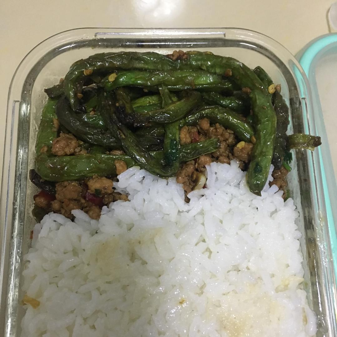 樱桃会记得一切做的干煸四季豆