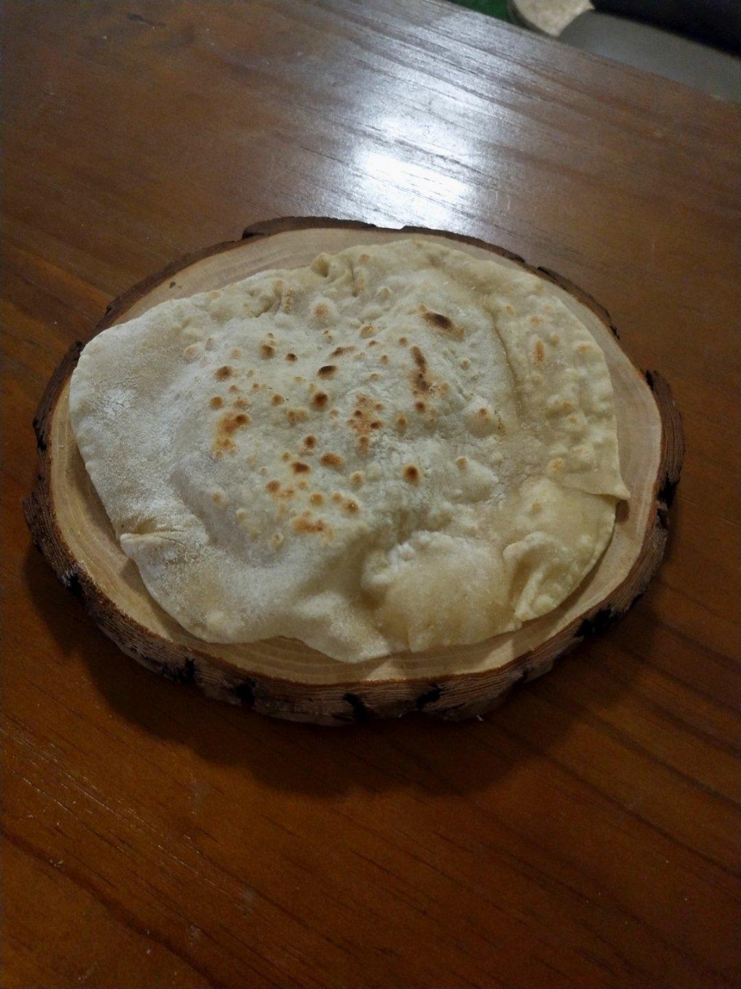 烙春饼(用视频告诉你，这饼有多软)