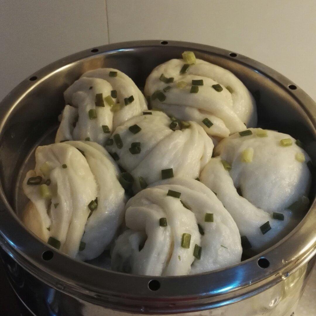 葱油花卷 Steamed Roll