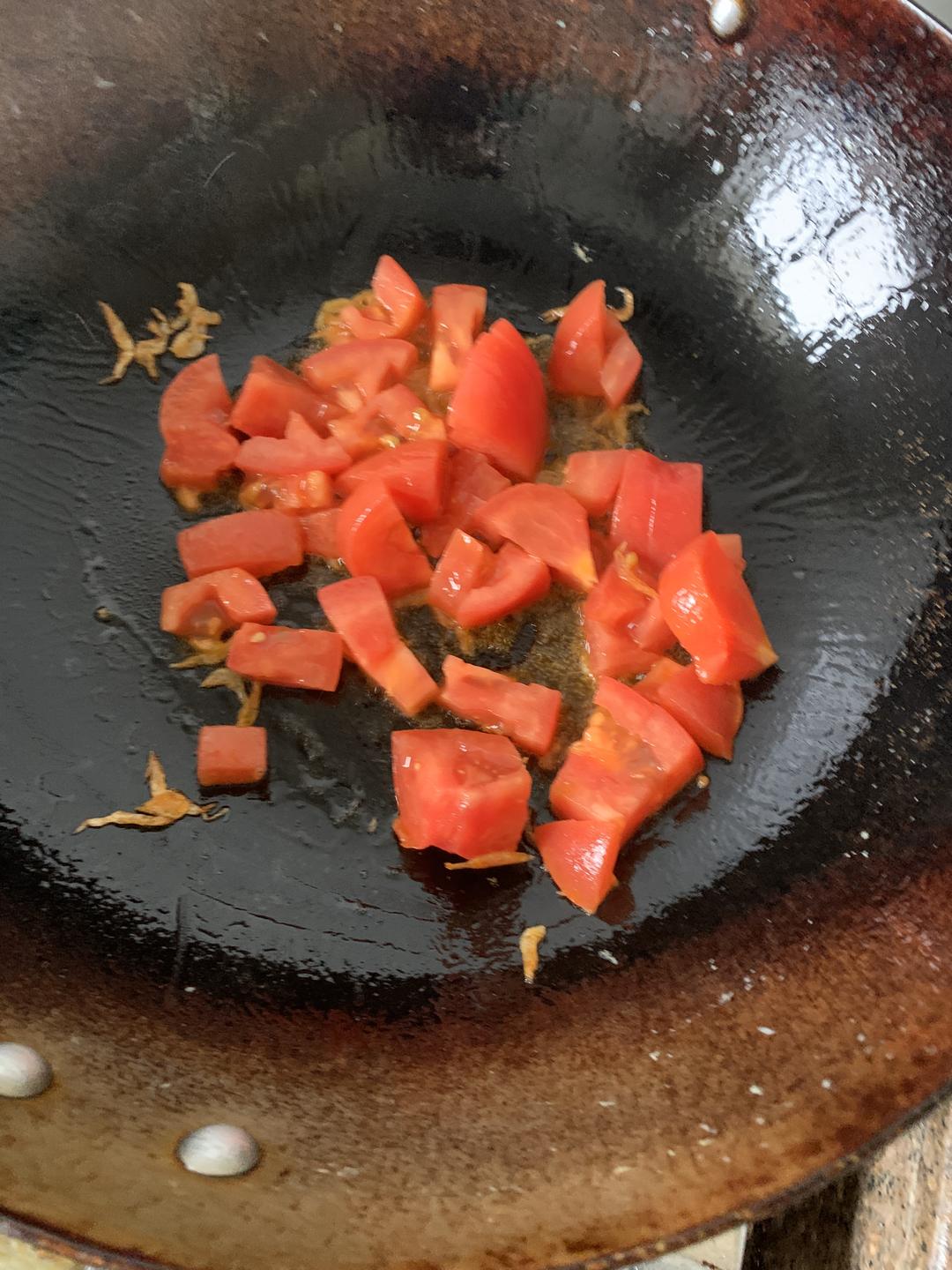 简单易操作的减脂午餐-番茄豆腐荞麦面，鲜到你眉毛掉下来！的做法 步骤3