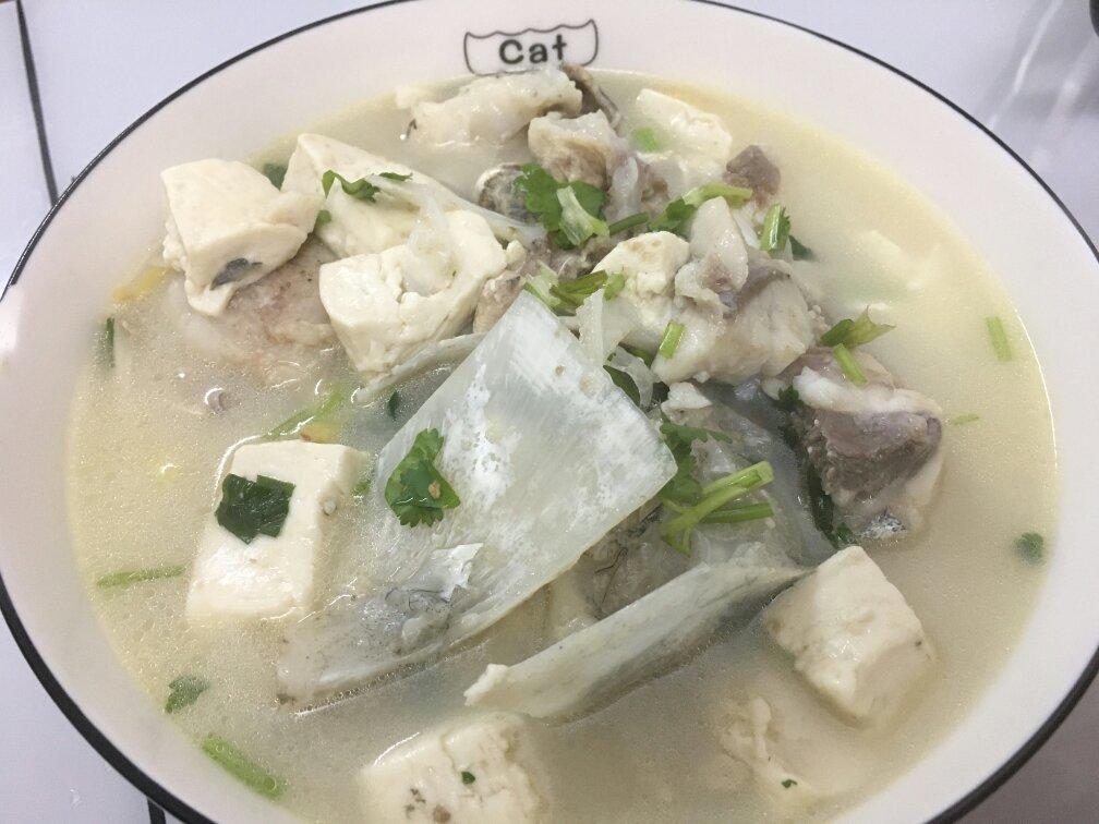 豆腐鱼头汤