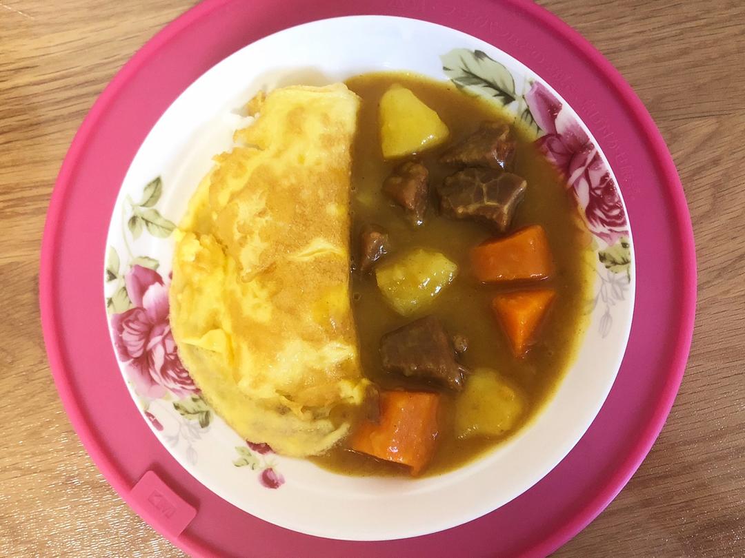 日式咖喱蛋包饭