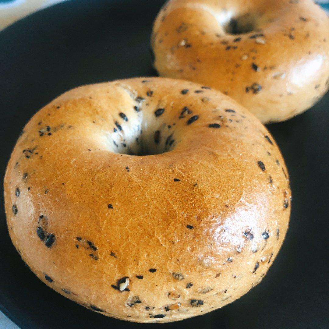 原味贝果🥯/黑芝麻贝果🥯