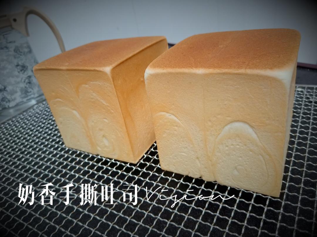 吐司，奶香手撕面包，超级香浓