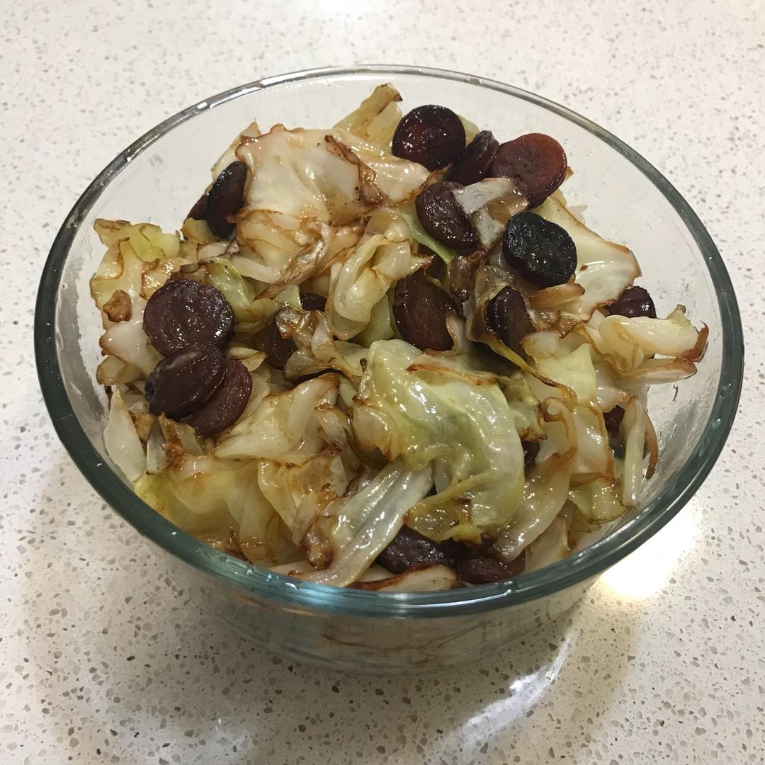腊肠手撕包菜