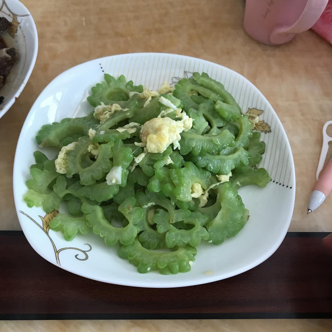 苦瓜炒蛋
