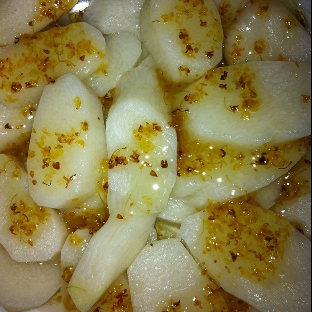 白色百合-1做的糖桂花蒸山药