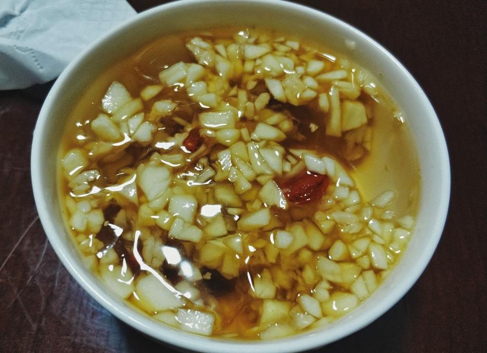 红糖醪糟冰粉＋水果