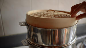简易发酵红糖马拉糕-更新冬天发酵蒸制步骤的做法 步骤10
