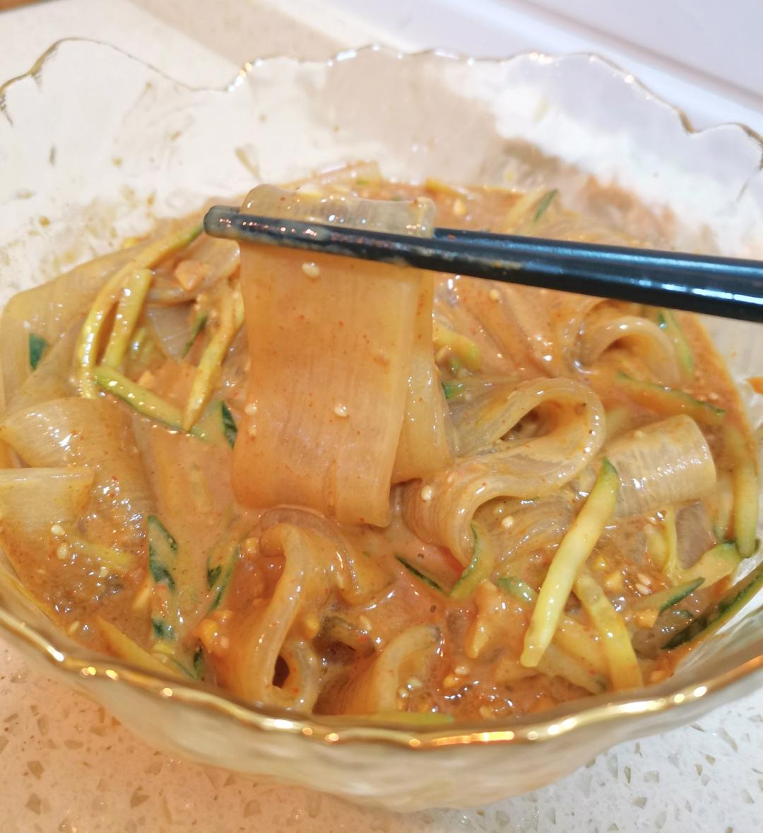 ㊙️麻酱流汁宽粉‼️吃一次忘不掉