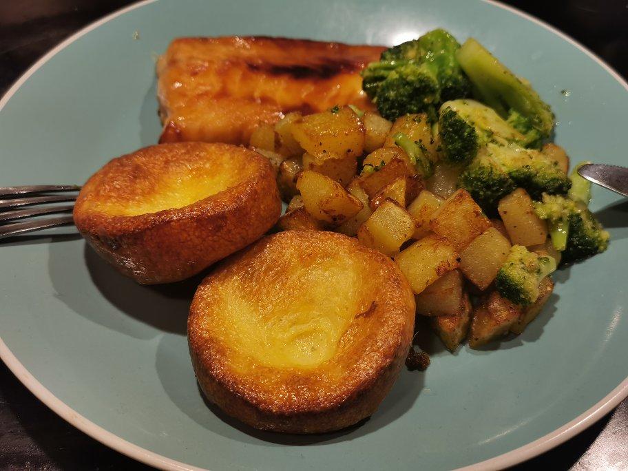香味浓郁——约克郡布丁 Yorkshire Pudding（不是布丁的布丁）