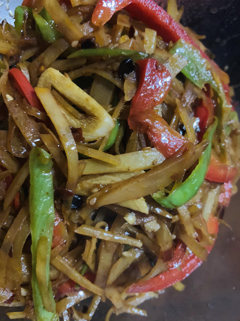 老干妈青椒土豆丝