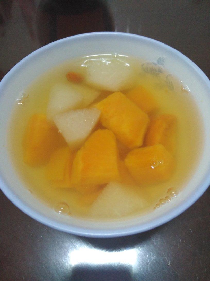 红薯雪梨枸杞糖水