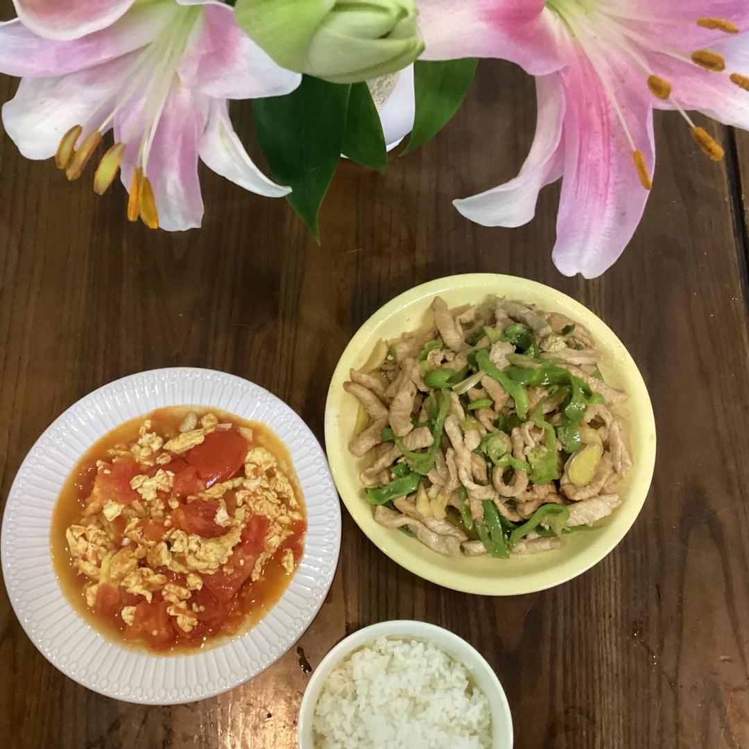 青椒肉丝，这样炒太好吃了。