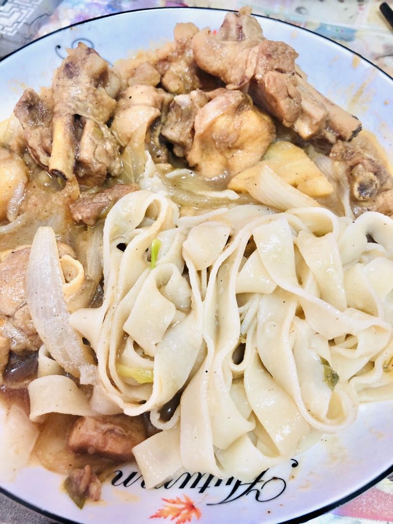 【大盘鸡】拌面最佳搭档，相信每个童鞋都喜欢吃的大盘鸡