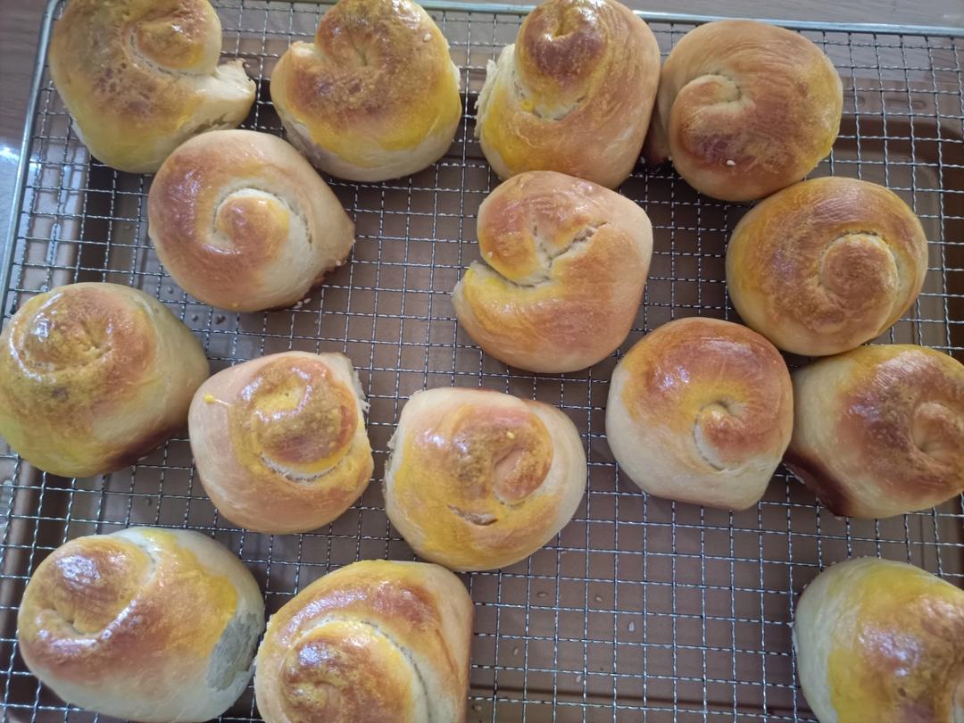 视频|复刻童年记忆|蜂蜜脆底小面包（不歪歪扭扭的整形秘密）