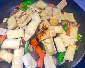 超级美味客家美食的香菇虾米豆腐煲的做法 步骤9