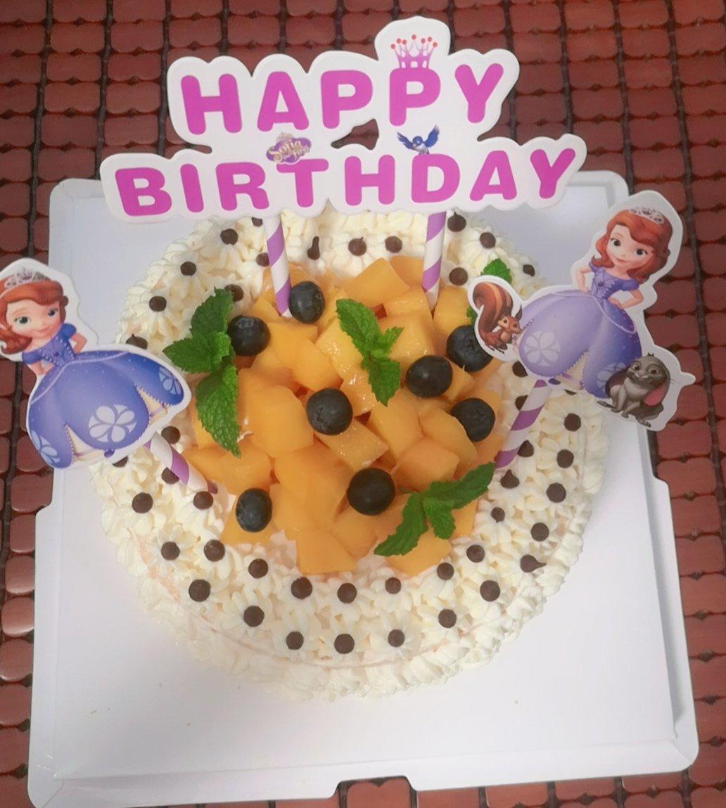 草莓芒果奶油蛋糕