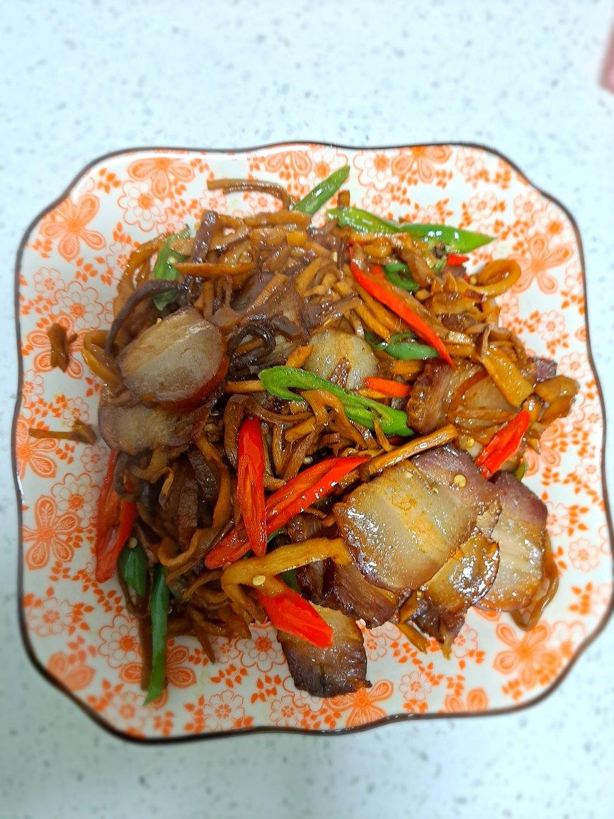 黄磊版烟笋/萝卜干炒腊肉-向往的生活湘西腊肉做法