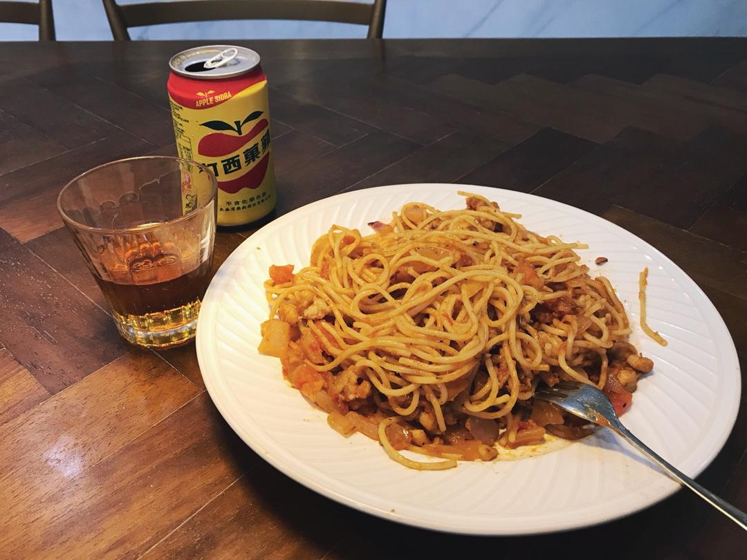 番茄肉酱意大利面