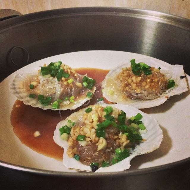 蒜蓉粉丝蒸扇贝