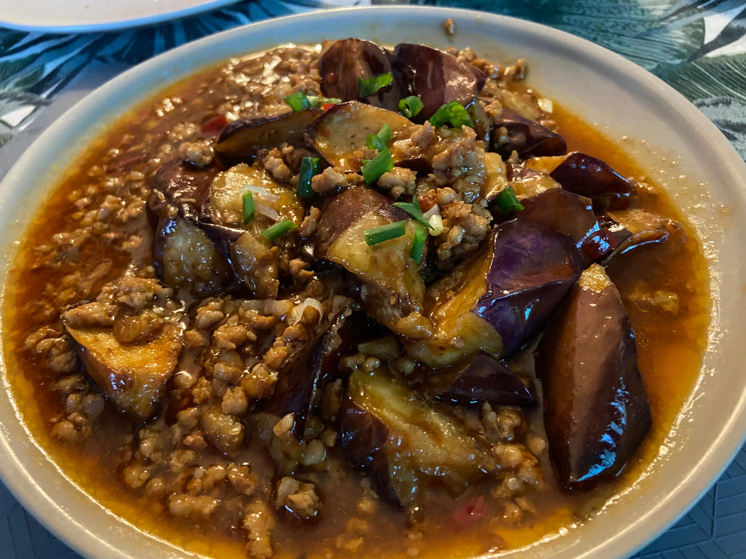 厨师长教你：“肉末烧茄子”的家常做法，口感软糯适合下饭，收藏