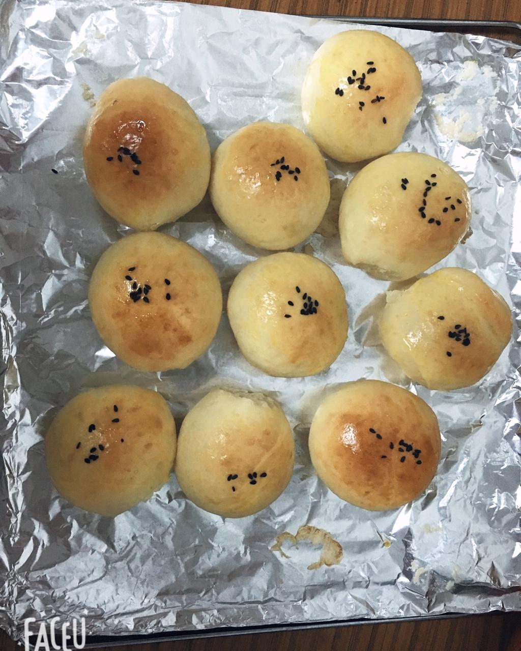 普通面粉做的柔软小餐包