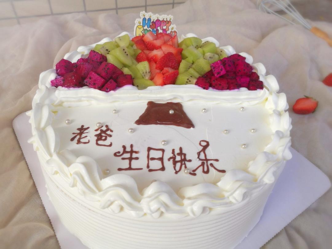 水果、奶油蛋糕
