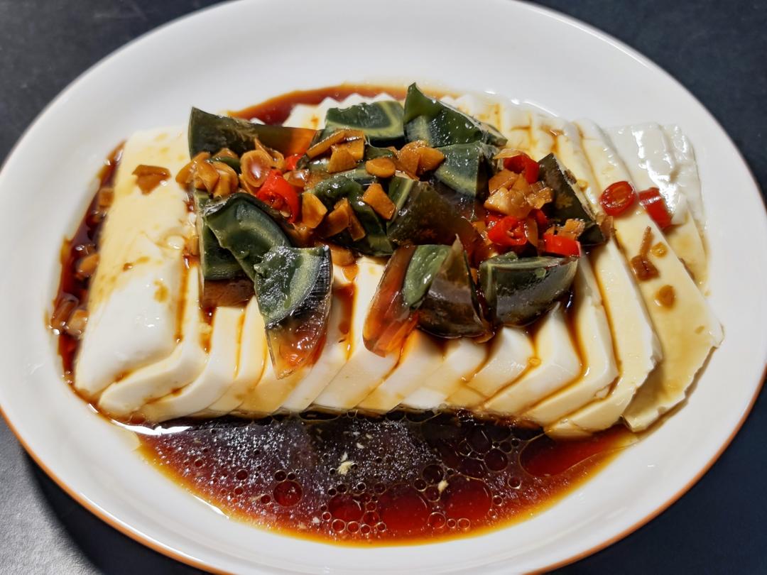 【最佳CP～】凉拌皮蛋豆腐✨