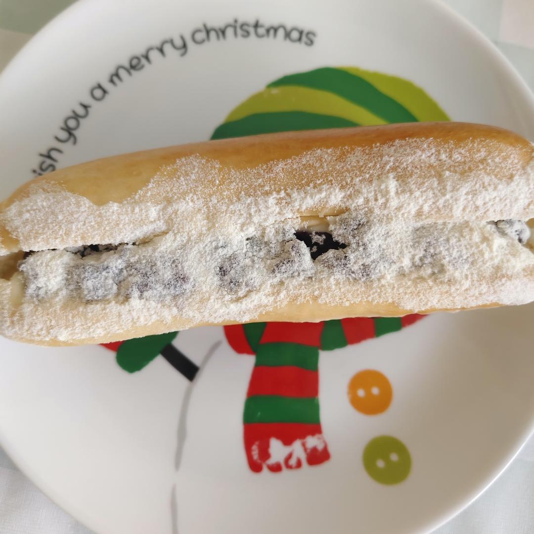 酸奶乳酪紫米面包