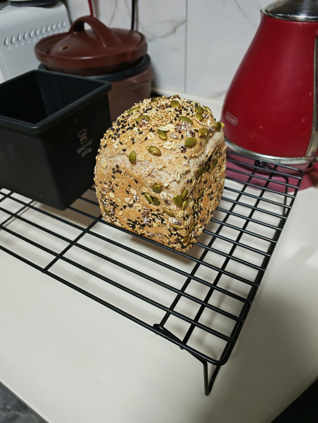 第三天依然柔软的粗全麦吐司