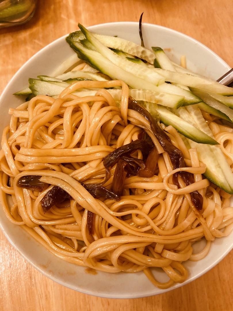 10分钟搞定的一碗葱油拌面
