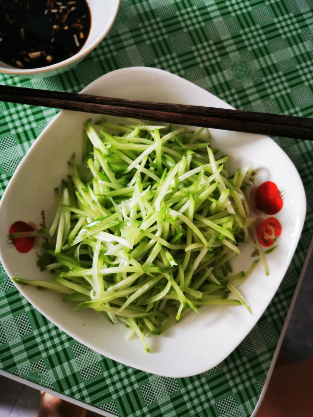 凉拌佛手瓜