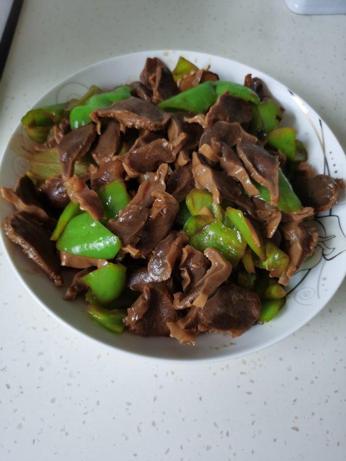 渐行渐远爱厨房做的青椒鸭肫