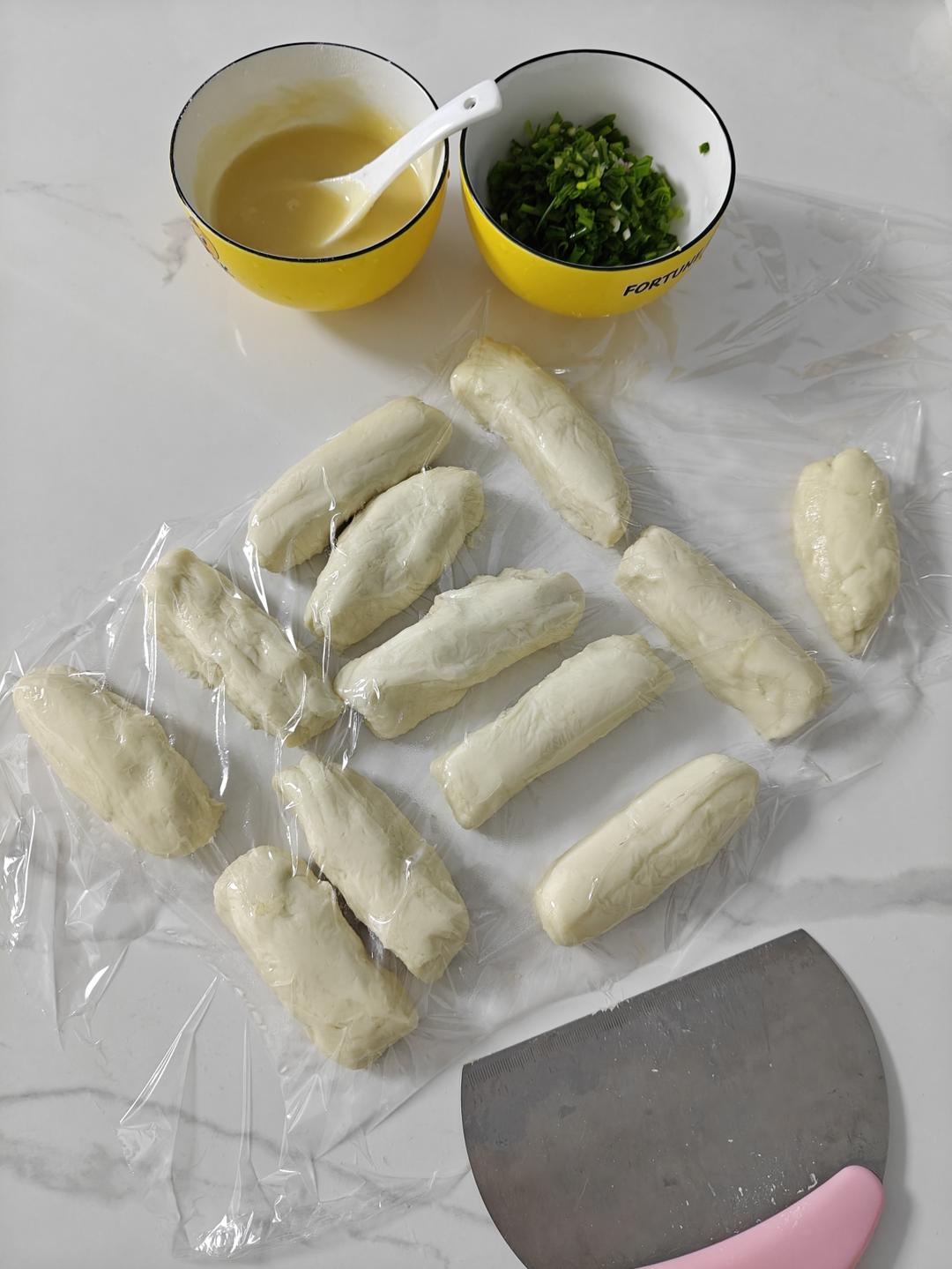 家常葱油饼 柔软多层 凉了也不硬 附细节视频详解