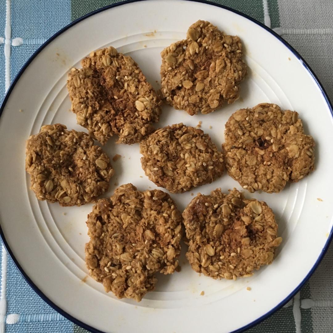 素食:有机燕麦芝麻大饼干