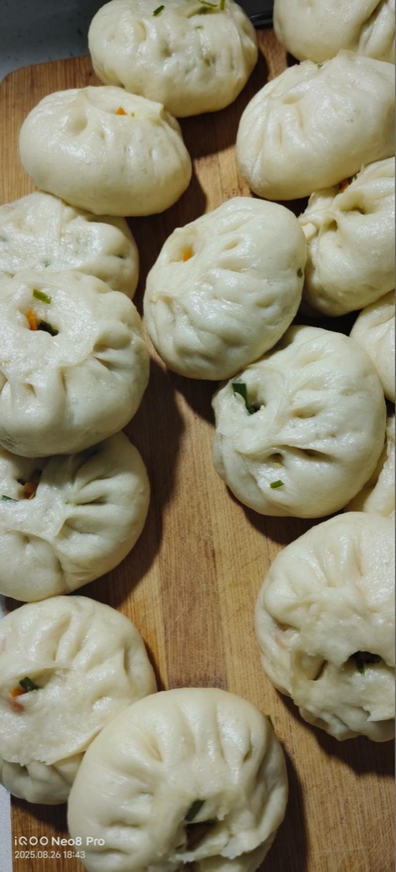 素红萝卜馅包子