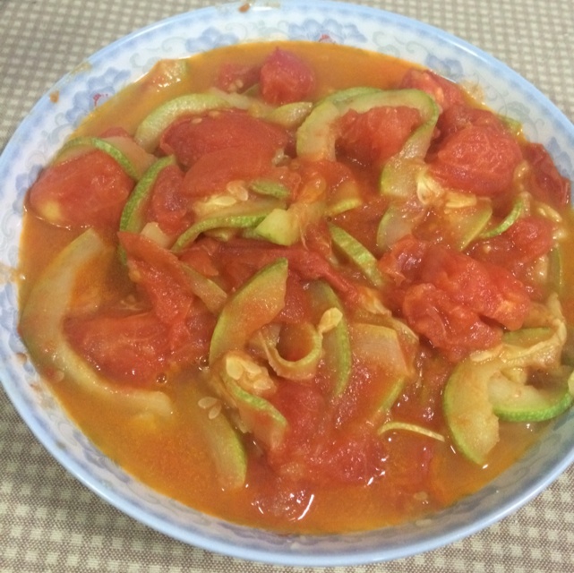 番茄炒西葫芦（已更新）( Stir-fried Tomato and Zucchini )