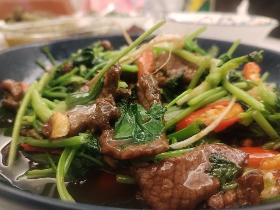 香菜牛肉
