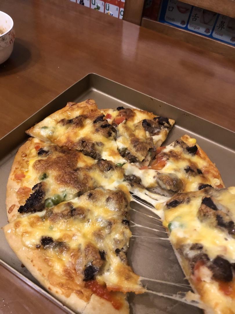 黑椒牛肉厚底披萨