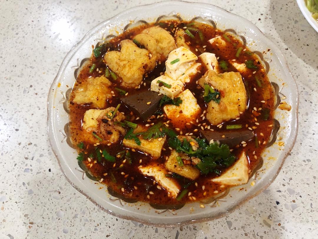 超级好吃的鸭血豆腐