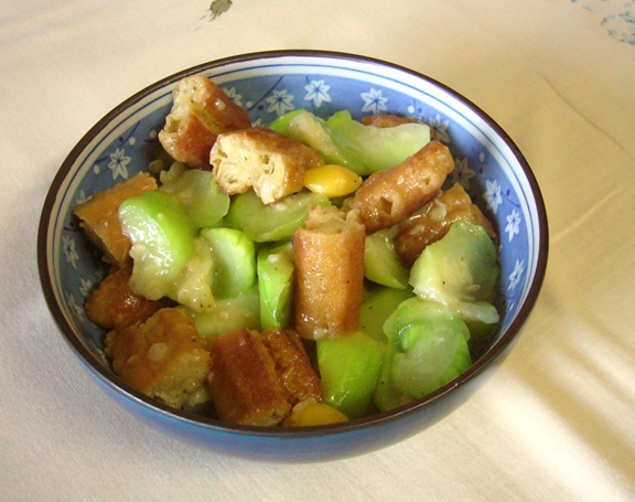 丝瓜烩油条