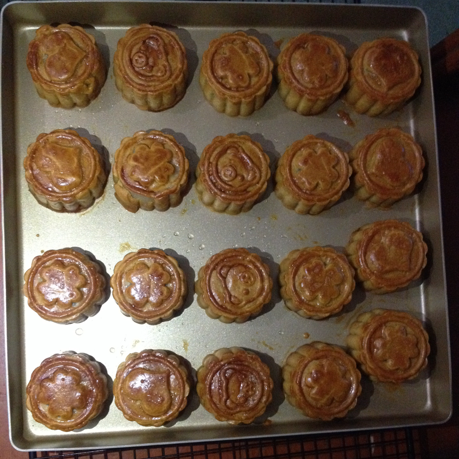 广式月饼——蛋黄莲蓉月饼